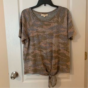 Rewind camo tie front top